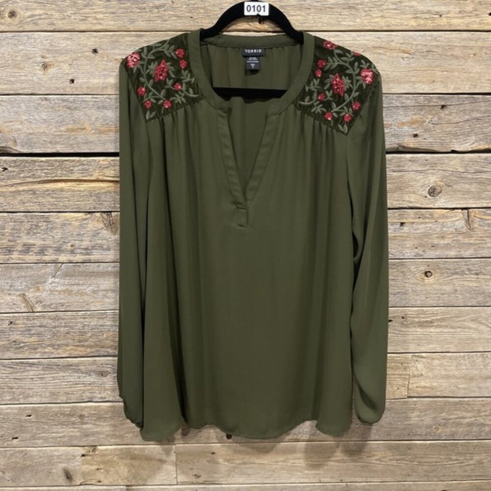 Torrid Women's Plus Size 1 Green Velvet Embroidered Long Sleeve Blouse V Neck